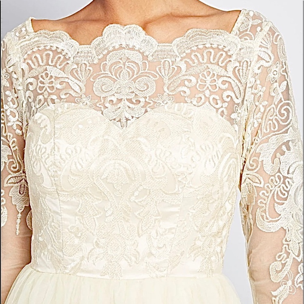 Mod Cloth x Chi Chi London Gilded Grace Lace Dress